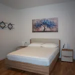 Colli Apartment *